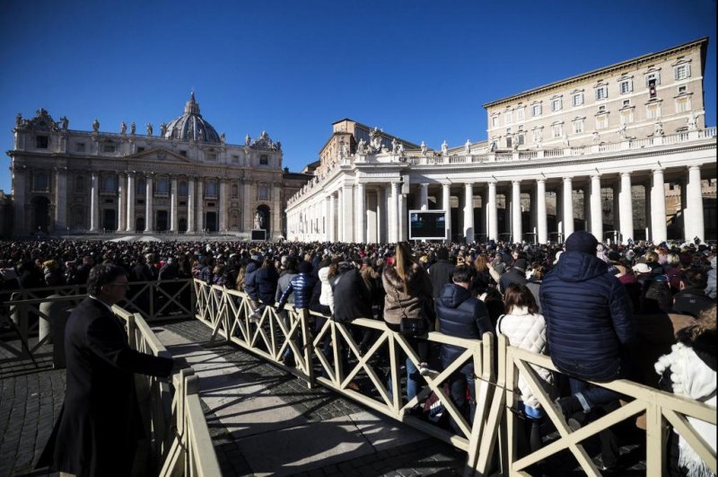 Thousands gathered in St. Peter's Square, in Vatican City, on Jan. 1, 2020, to listen to Pope Francis' New Years Day address. Photo by Angelo Carconi / EPA-EFE<br>