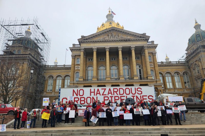 A pipeline opposition rally is held at the Iowa Capitol in Des Moines in February. Photo courtesy of Jessica Mazour/Sierra Club