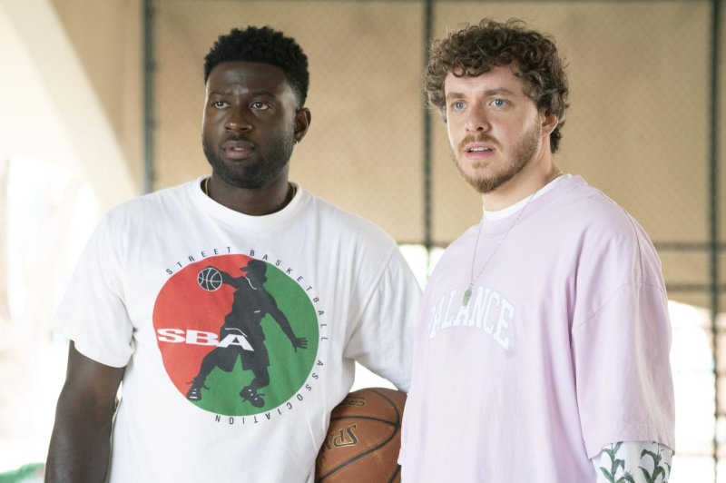 Sinqua Walls (L) and Jack Harlow star in the remake of "White Men Can't Jump." Photo courtesy of Hulu