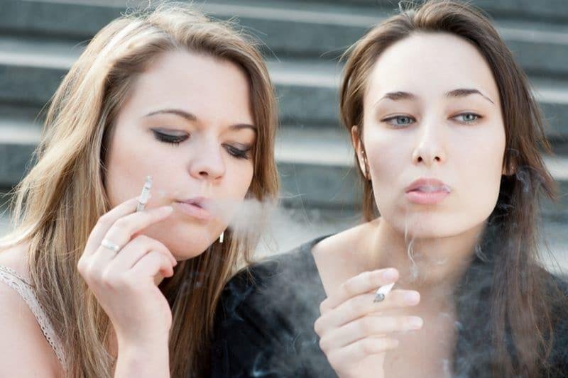 Smoking among young adults falls in areas that raised legal age to 21
