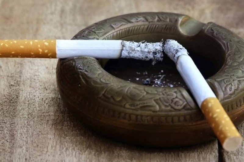 After six months or more, people who received financial rewards were about 50 percent more likely to have quit smoking than those in control groups, researchers found.&nbsp;Photo courtesy of HealthDay News