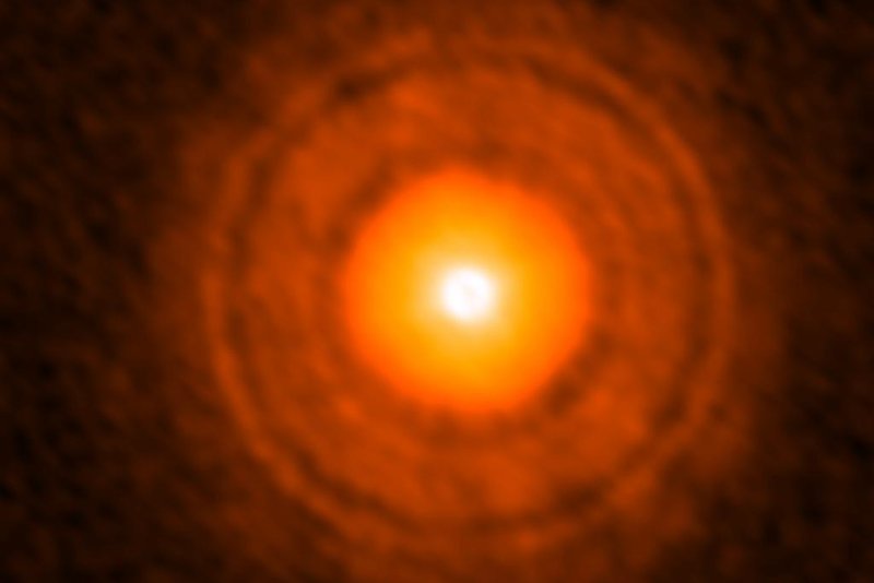 ALMA locates possible birth site of icy giant planet
