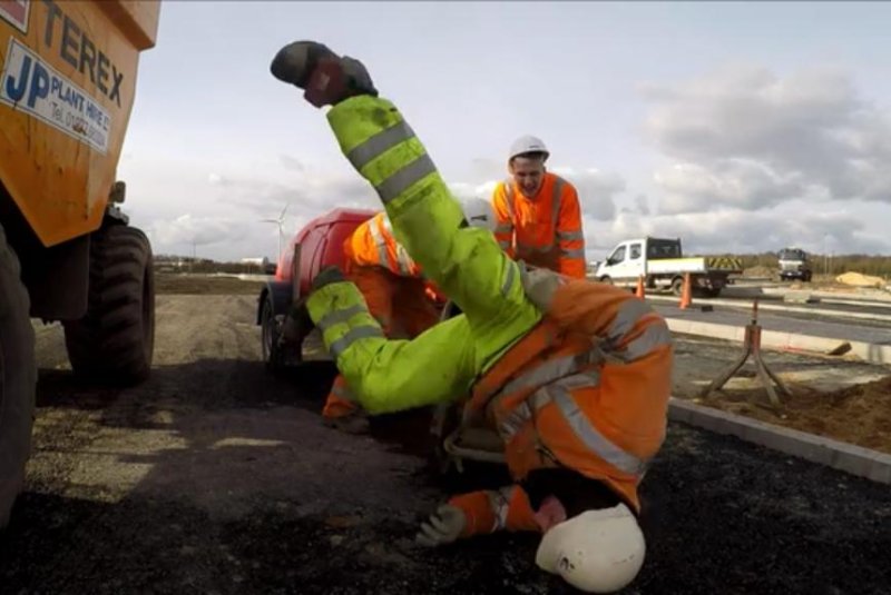 Construction workers take on dizzying 'Cement Mixer Challenge'