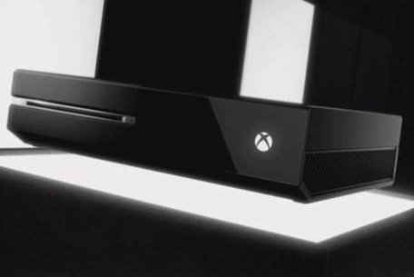 The Xbox One will now be sold without the Kinect making the bundle cheaper by $100, bringing it closer to the price of Sony's PS4. (Credit: Microsoft)