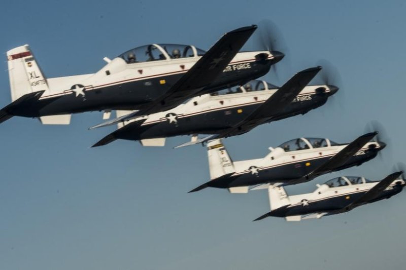Pilots assigned to the 85th Flying Training Squadron, fly the T-6A Texan II in formation at Laughlin Air Force Base, Nov. 30, 2017. Photo by Senior Airman James R. Crow/U.S. Air Force
