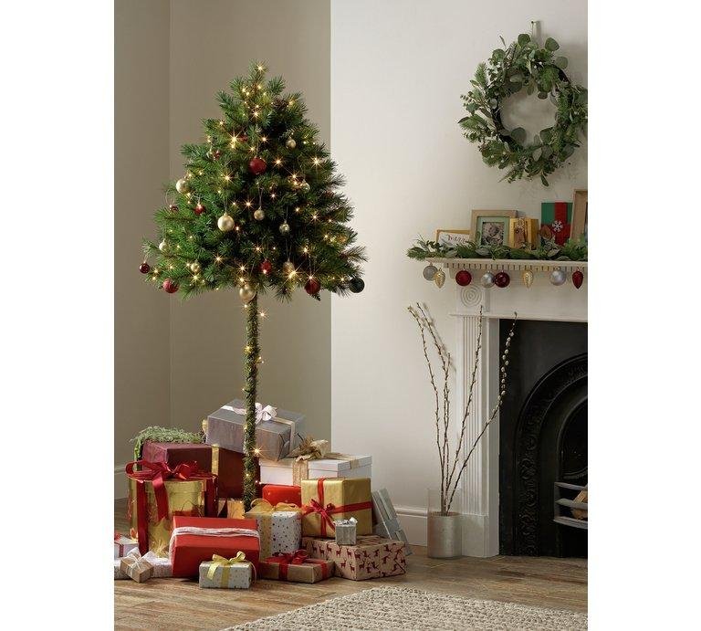 British company selling cat-resistant half Christmas tree