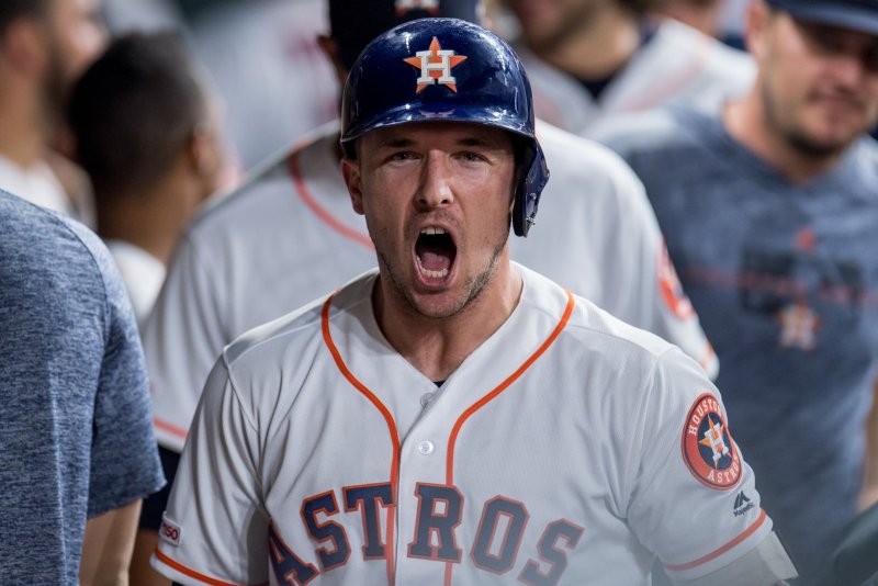 Alex Bregman homers twice vs. Cubs, has record 12 May mashes
