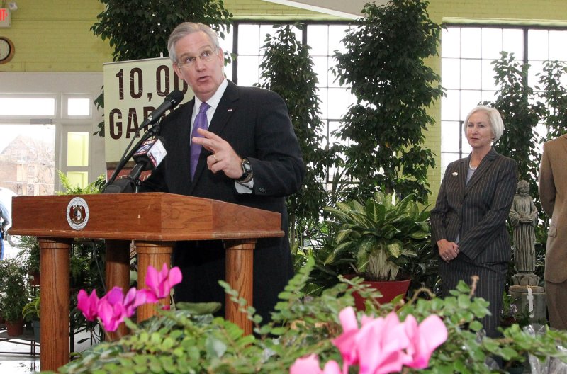 Those who garden and do home repairs can reduce heart and stroke risk. Missouri Governor Jay Nixon with First Lady Georganne Nixon, talks about the specifics of the 10,000 Gardens Challenge by the Department of Agriculture's AgriMissouri program, during a press conference in St. Louis on March 18, 2011 The challenge encourages hobby and professional gardeners, rural and urban, alike to join in the effort to get 10,000 gardens growing across the state this year. The 10,000 Garden Challenge website offers helpful gardening resources, including tips on vegetable planting, calendars, and health and nutrition facts. UPI/Bill Greenblatt