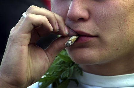 Petition to legalize marijuana tops White House list