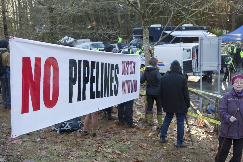 Canada still vetting expansion to Trans Mountain oil pipeline