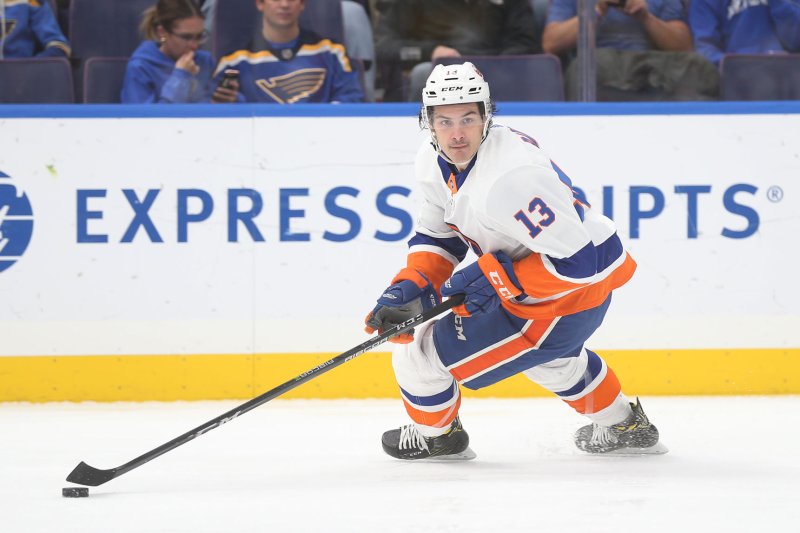 New York Islanders forward Mathew Barzal changes direction in the first period against the St. Louis Blues on November 11, 2017 at the Scottrade Center in St. Louis. File photo by Bill Greenblatt/UPI
