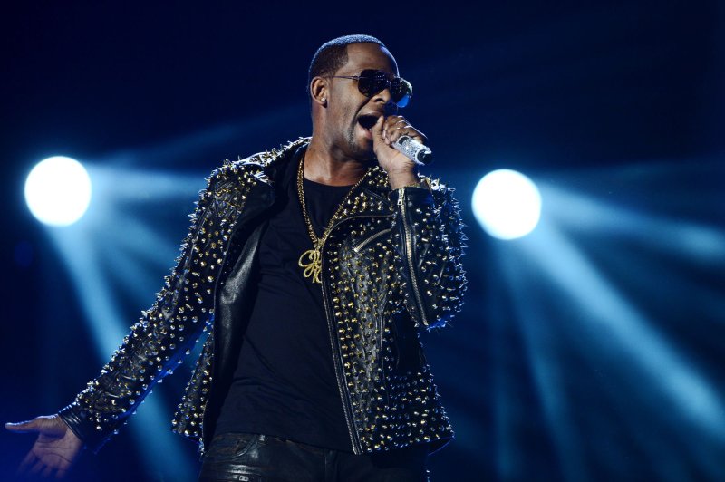 3 men linked to R. Kelly charged for seeking to influence victim testimonies