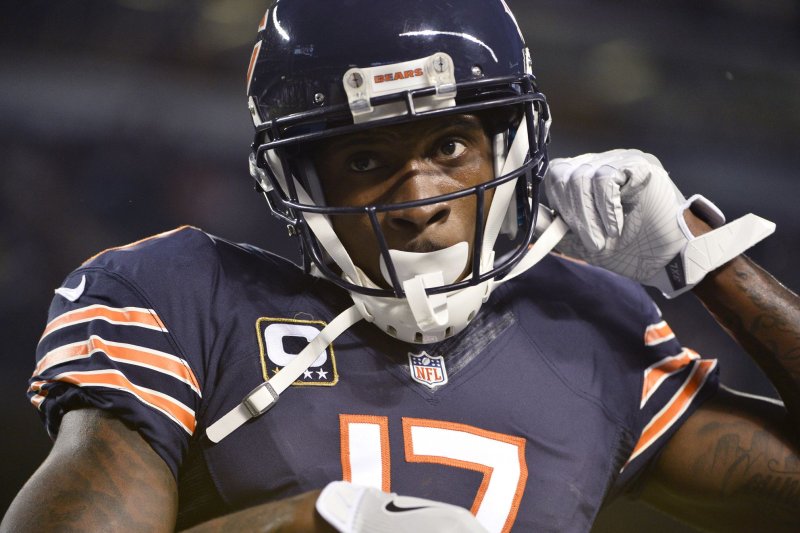 Chicago Bears wide receiver Alshon Jeffery warms up before the Bears' home opener against the Philadelphia Eagles at Soldier Field in Chicago on September 19, 2016. Photo by Brian Kersey/UPI