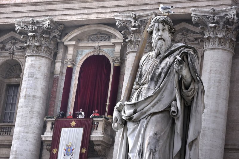 Vatican frees woman who flashed breasts, stole Baby Jesus 