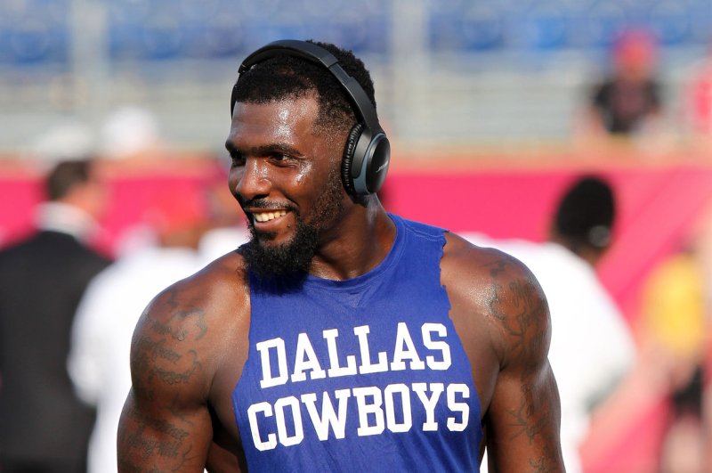 Dallas Cowboys' Jerry Jones open to possible reunion with WR Dez Bryant