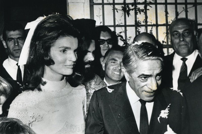 Jacqueline Kennedy and Aristotle Onassis are married in Skorpios, Greece, on October 20, 1968. UPI File Photo | <a href="/News_Photos/lp/de29f40708da4065ac56ef7e69bfa70d/" target="_blank">License Photo</a>