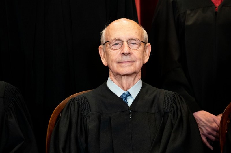 Reports: Supreme Court Justice Stephen Breyer to retire