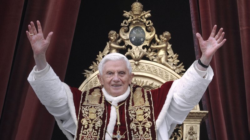 Pope Benedict XVI resigns: The best pope memes so far