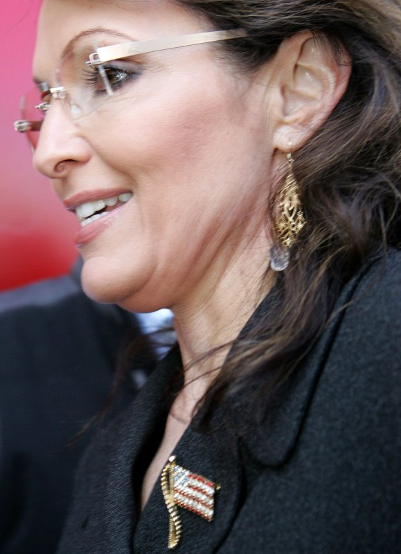 Palin to testify in e-mail account case