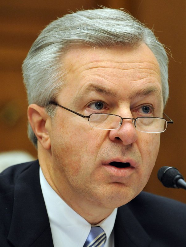 Wells Fargo CEO resigns from federal bank panel after wide-scale fraud