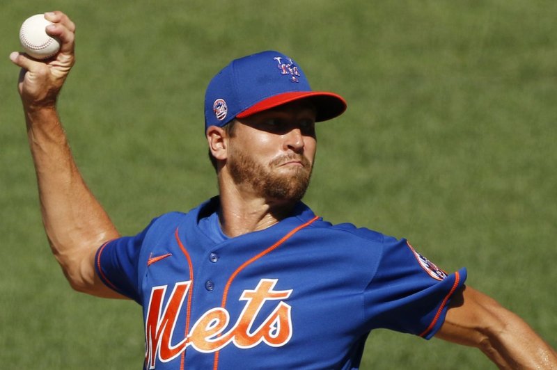 Mets ace Jacob deGrom leaves intrasquad start due to back tightness