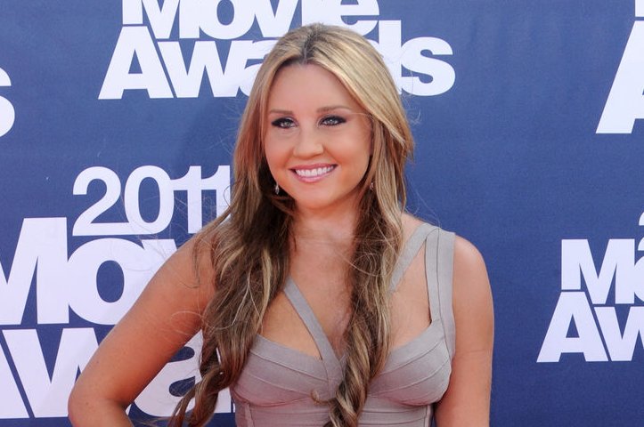 Amanda Bynes allegedly kicked out of school before DUI arrest