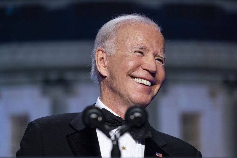 Biden jokes of approval rating, remarks on COVID-19 at White House Correspondents' Dinner