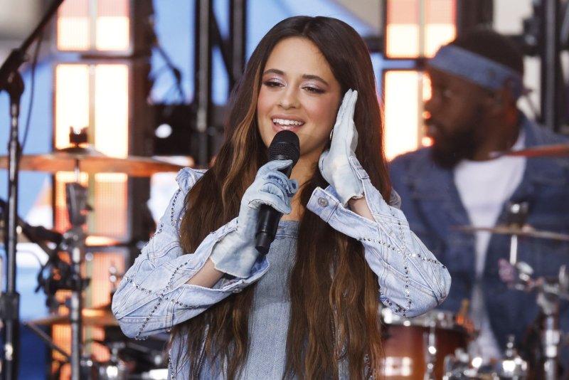 'Carpool Karaoke': Camila Cabello sings, talks coming to U.S.