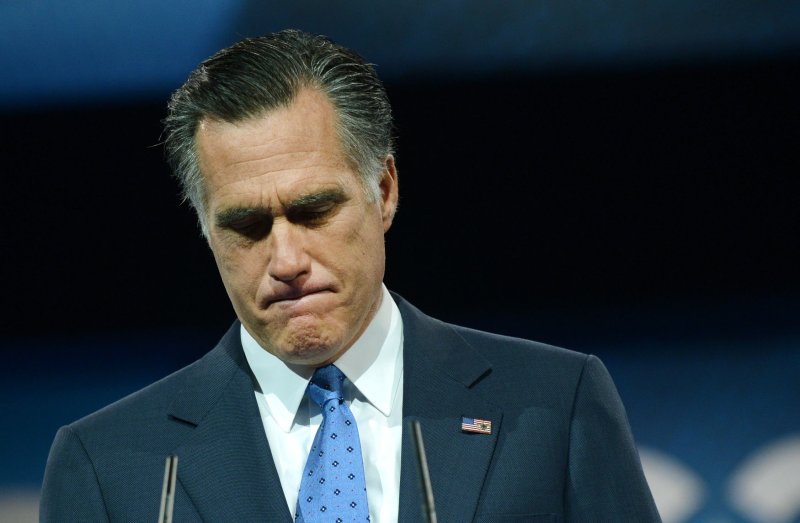 Romney: Shutting down government likely to hurt Republicans