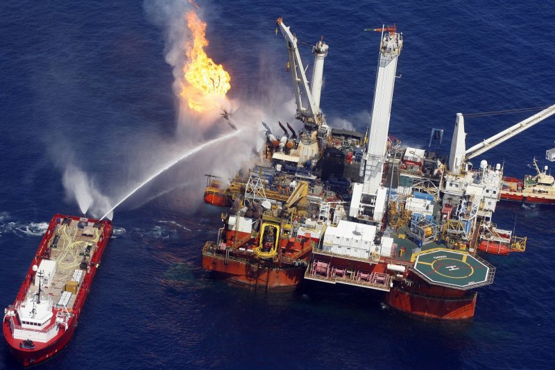 U.S. to permit resumption of gulf drilling