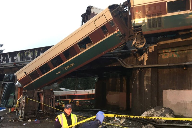 Engineer mistook signal prior to Amtrak crash in Washington