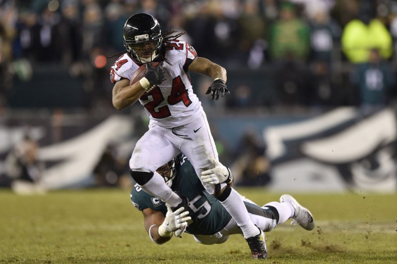 Ex-Falcons RB Devonta Freeman signing 1-year deal with Giants