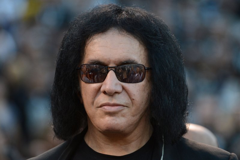 Gene Simmons apologizes, was 'wrong' for depression remarks