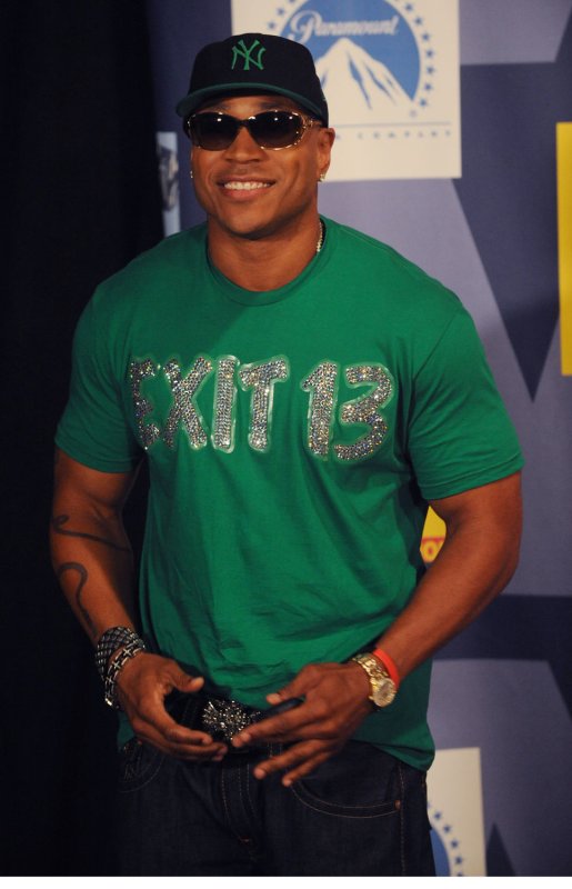 LL Cool J appears backstage at the 2008 MTV Video Music Awards in Los Angeles on September 7, 2008. (UPI Photo/Jim Ruymen)