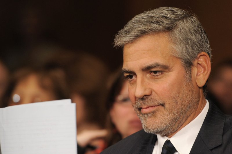 George Clooney sends video message to Ukrainian protesters [VIDEO]
