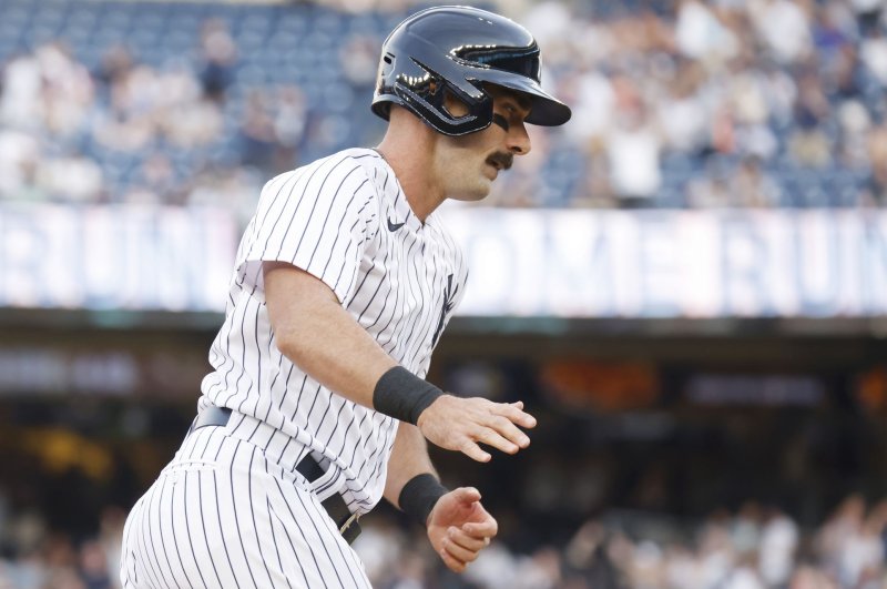 Trevino, Carpenter help Yankees crush Angels