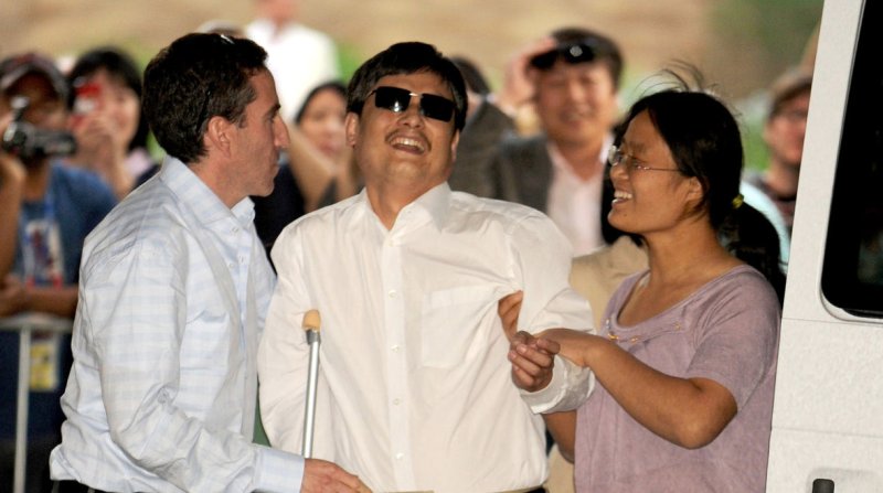 Blind Chinese activist grateful to leave