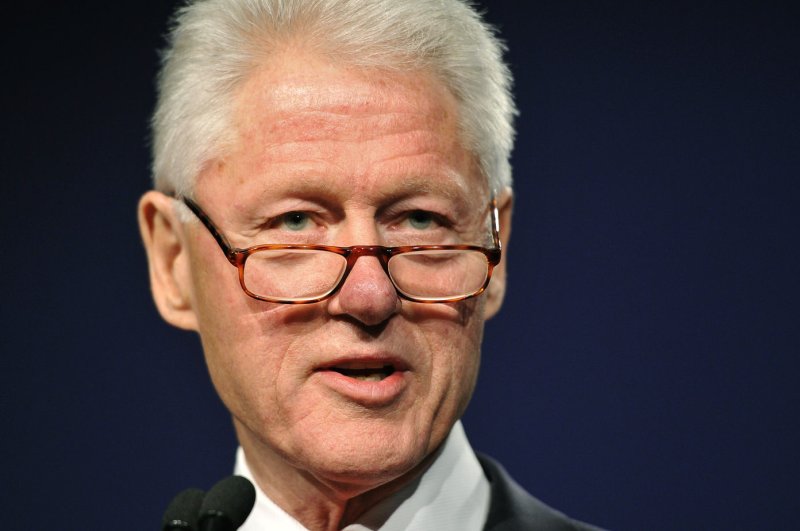 Penn, Clinton appear in online comedy clip