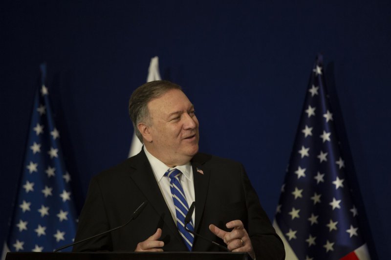 Pompeo meets with Afghan, Taliban leadership in Qatar
