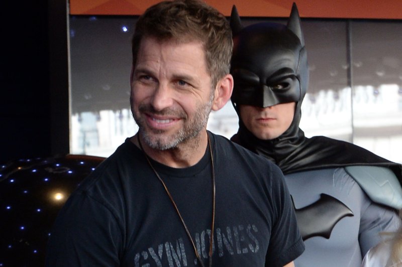 Zack Snyder teases Flash's 'Justice League' costume on Twitter