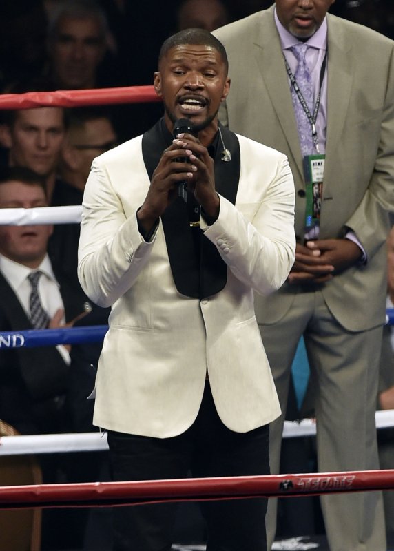 Jamie Foxx reacts to national anthem criticism, says 'the telecast was