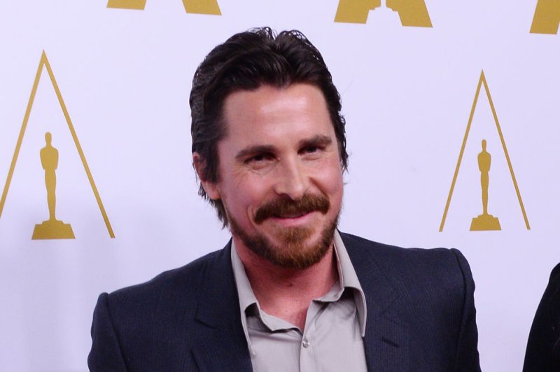 Christian Bale pulls out of Steve Jobs biopic