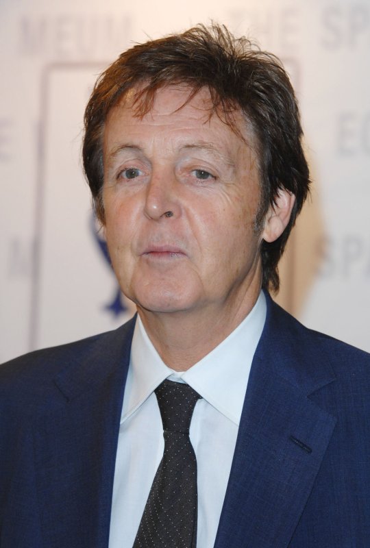 British artist Paul McCartney attends a signing of his classical album "Ecce Cor Meum" and his new DVD "Paul McCartney: The Space Within Us" at the Piccadilly Virgin Megastore in London on November 22, 2006. (UPI Photo/Rune Hellestad)