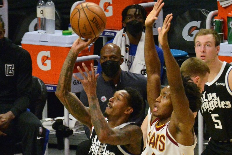 Lou Williams leads shorthanded Clippers over Cavaliers