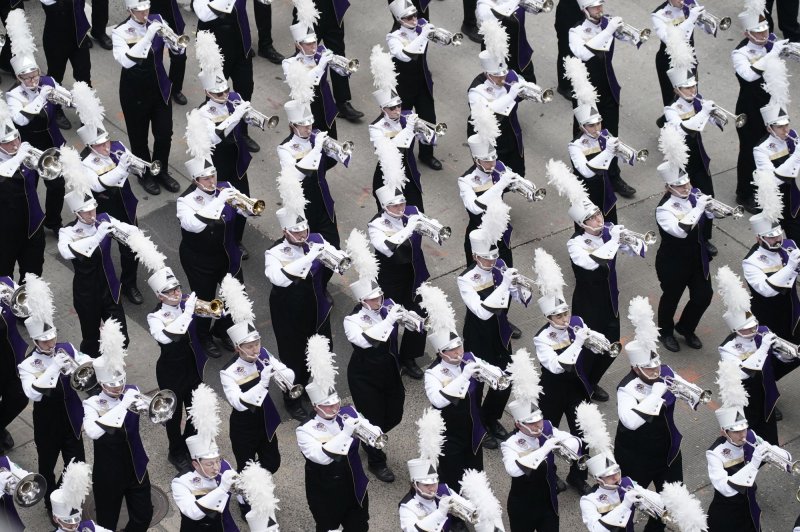 Kids in marching bands under growing threat from heat-related illness