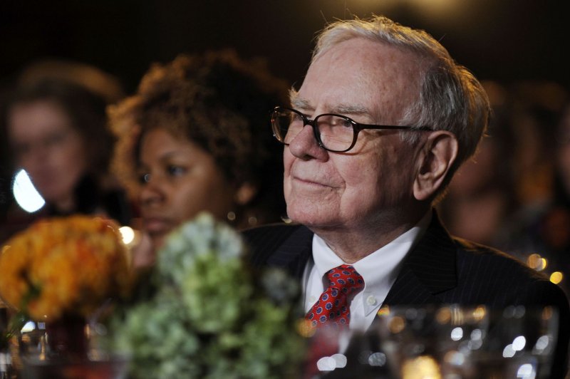 The winner and seven friends will get the chance to wine and dine with Berkshire Hathaway CEO Warren Buffett. UPI/Leslie E. Kossoff/Pool