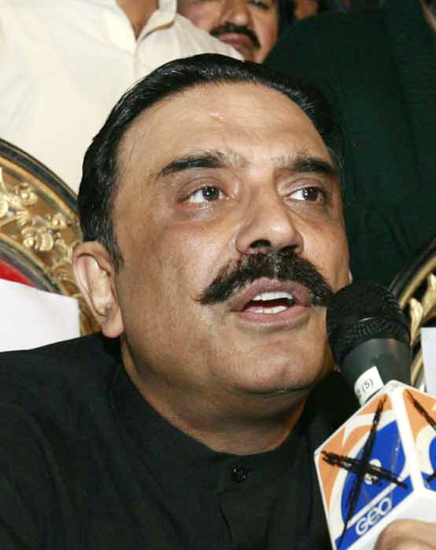 Report says Zardari had minor stroke