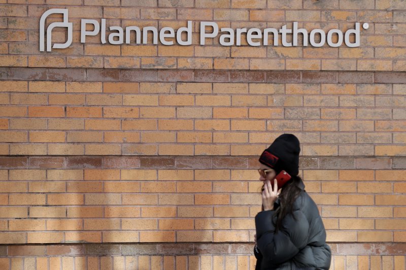 Trump proposes rule to cut funding to facilities that offer abortions