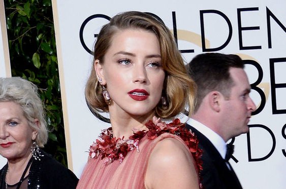 Amber Heard debuts as Mera in 'Justice League' photo