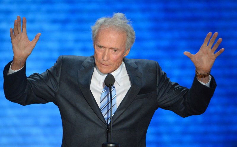 Eastwood: 'If somebody's dumb enough'